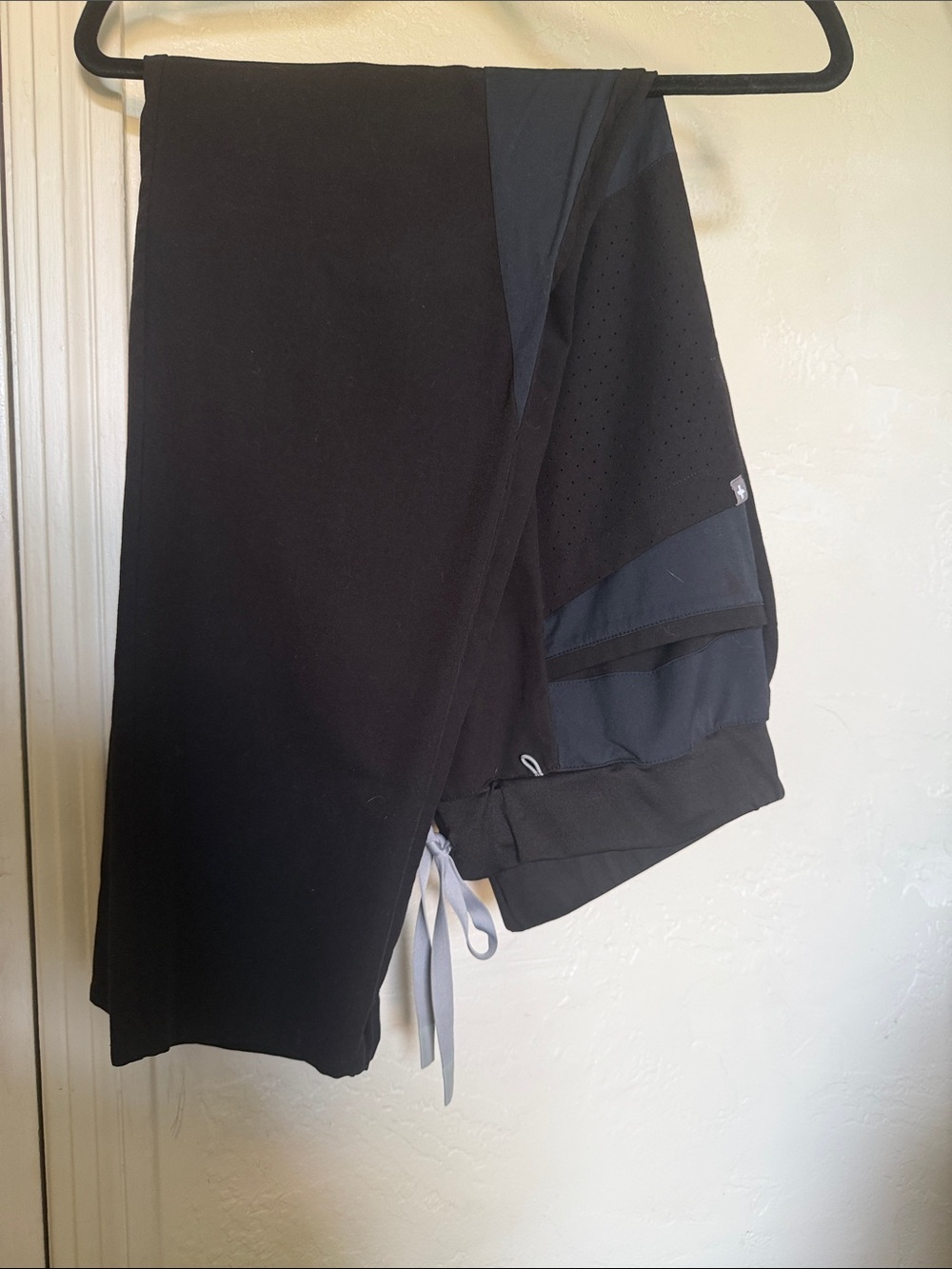 FIGS Mombasa Scrub Pants Black Technical Collection